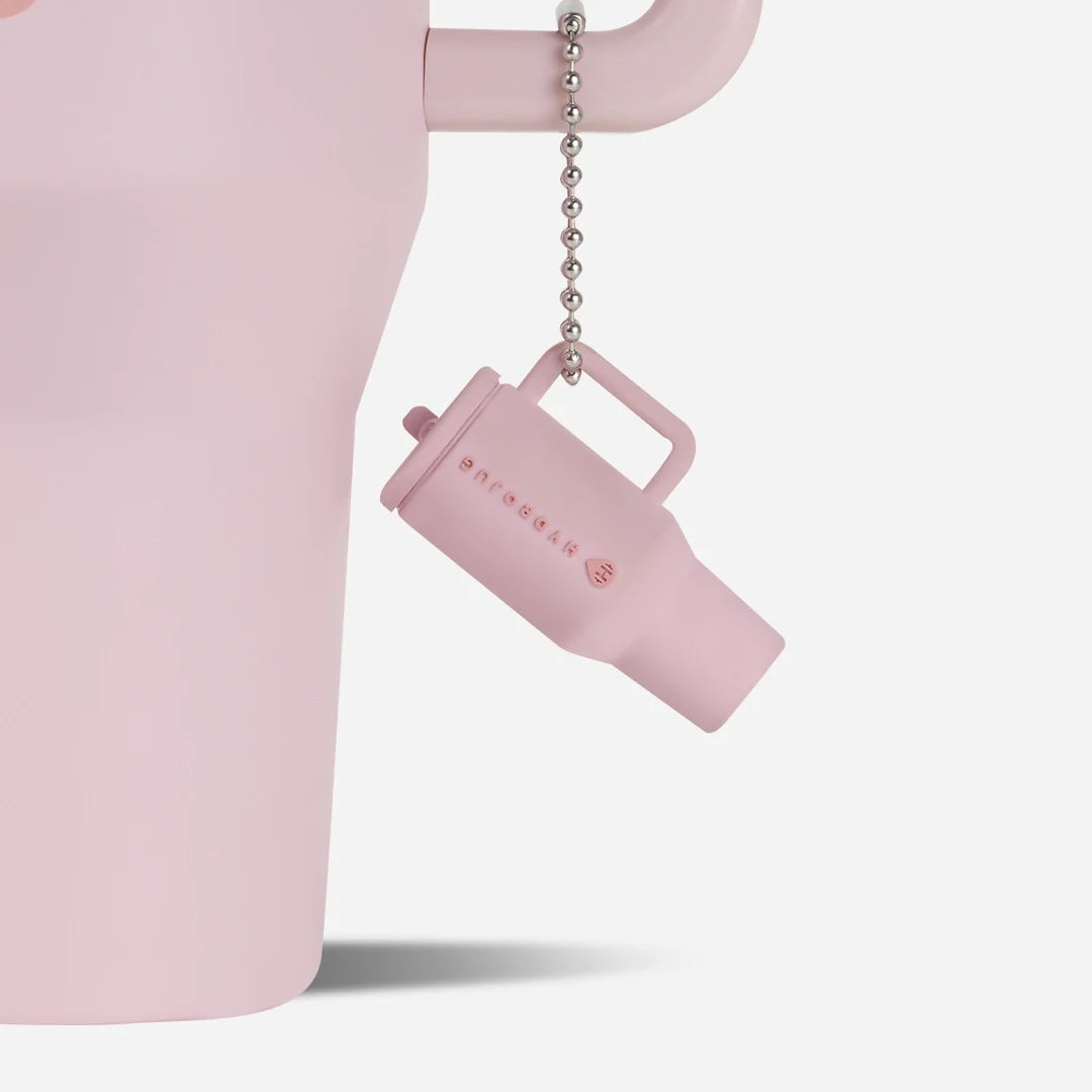 traveler-keychain-b8 Web-TravelerKeychainPhotos-PinkSand2.webp